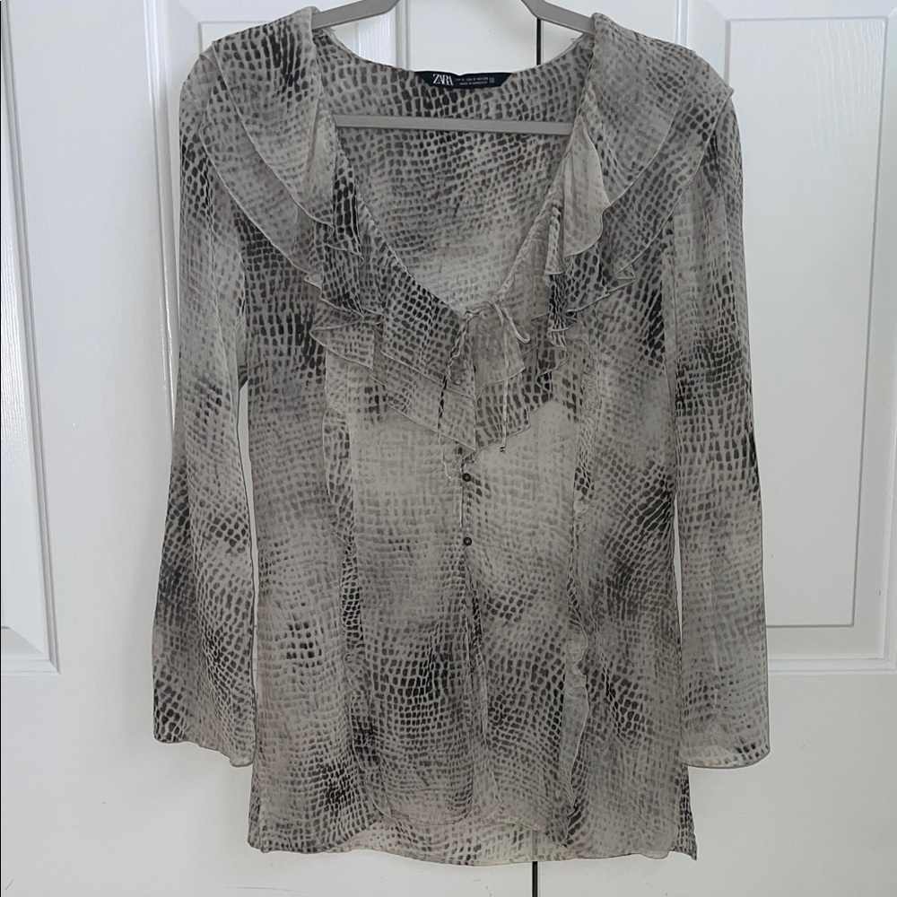 Zara Women's Black and Gray Patterned Blouse